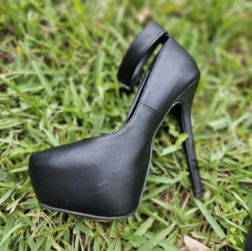 Black Platform Heels